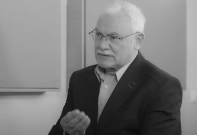 Političar umro dok je držao govor