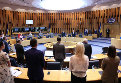 Ništa od isplate "plate u koverti", protiv i Vuković i Nešković