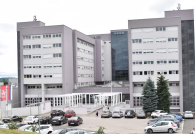 Šobot demantovao Stanivukovića: Nema problema sa posteljinom za bebe na UKC Republike Srpske