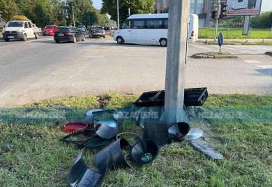 Uništen semafor kod Poljoprivredne škole u Banjoj Luci