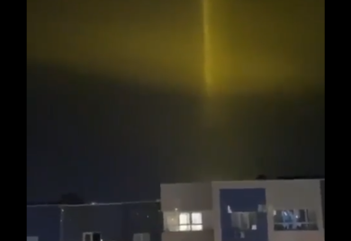 RUSIJA: Neobična svjetlost iznad Moskve, Belgoroda i Mumanska