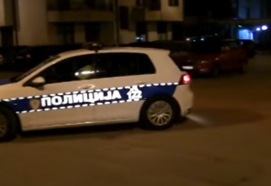Zapalio "audi" pa onda i zapucao