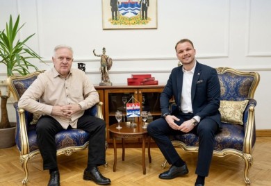 Ni savjetnik ne štedi Draška: „Stalno nasmijano lice uz priču da u Srpskoj ništa ne valja – to ne ide“
