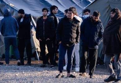 SIPA u akciji: Racija u migrantskom kampu Lipa