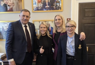 Dodik u Bijeloj kući: sastanak delegacije sa sekretarkom predsjednika Trampa za medije