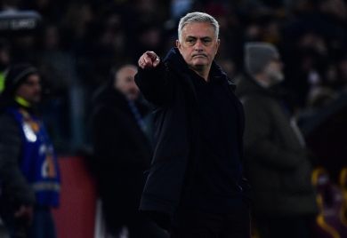 Juventus ušetao u Murinjovu "klopku" uz glupost Mozesa Kena (VIDEO)