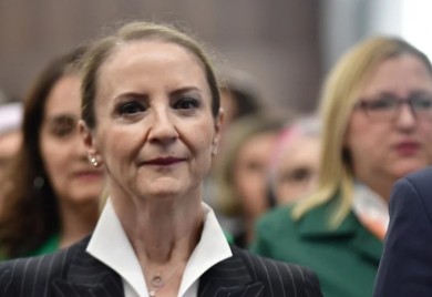 Sebija Izetbegović se oglasila nakon što joj je Senat UNSA oduzeo akademsko zvanje magistra nauka
