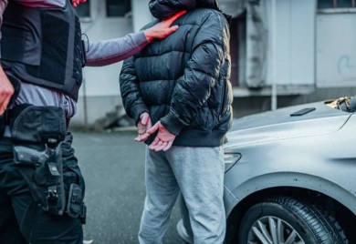 Muškarac iz Banovića dva puta privođen zbog prijetnji