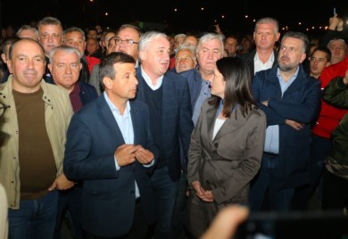 "Dolazimo i ako nam zabrane" Opozicija u Srpskoj ne odustaje od Skupštine na otvorenom