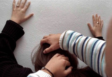 Tužilaštvo se ne oglašava: Vehabija i influenser iz Tuzle "objašnjava" muškarcima kako da tuku žene