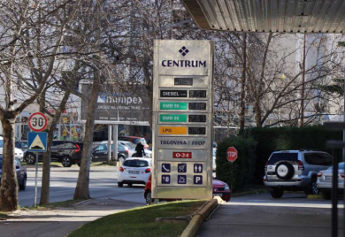 Za godinu dana cijena dizela skočila za 24 odsto, benzina za 11