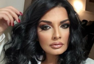 Udovica Olivera Ivanovića pokazala bujni dekolte: Ako postoje anđeli, to si ti (FOTO)