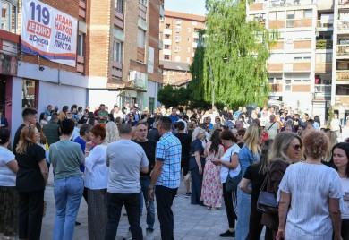 Vanredni parlamentarni izbori na Kosovu i Metohiji, birališta otvorena