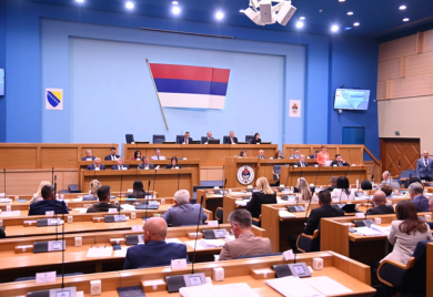 Narodna skupština RS podržala veto Cvijanovićeve, odluka Predsjedništva BiH ništavna