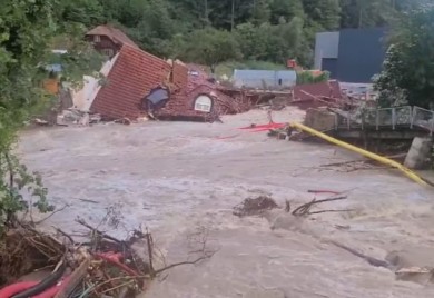 Novitović: U Sloveniji tokom poplava oštećen veliki broj infrastruktrnih objekata VIDEO