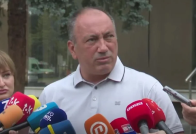 Crnadak: Ovo postaje sve luđe i luđe, posebna sjednica o referendumu bez teksta odluke