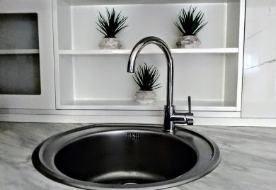 Zbog starih cijevi i krađe u Srpskoj iscuri 40 odsto vode