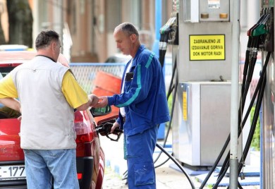 Jeftinije gorivo na benzinskim pumpama u Srpskoj