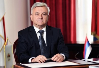 ČUBRILOVIĆ: Banjalučki Univerzitet - vodeća visokoškolska ustanova