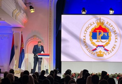 Predsjednik Srpske dodijelio odlikovanja povodom Dana Republike