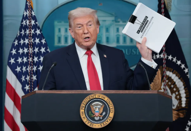 Tramp zatražio promjenu procedure pri glasanju