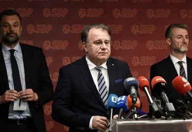 "Cilj SDA opstanak krnje Vlade, predvođene osuđenim premijerom"