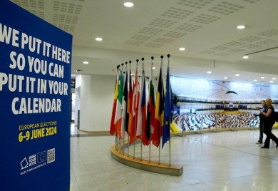 Brisel između ljevice i desnice