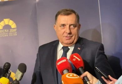 Dodik: BiH bi mogla u rekordnom roku dobiti Savjet ministara