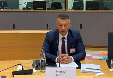 Nešić pisao Komšiću: Štitite proizvođače peleta, a ne građane BiH