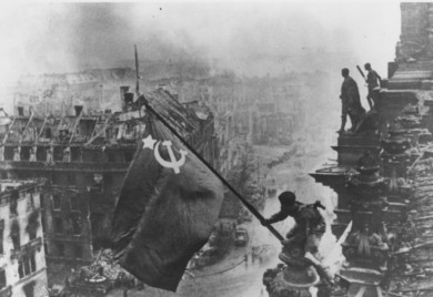 Deveti maj: Zvaničnici Srpske građanima čestitali Dan pobjede nad fašizmom