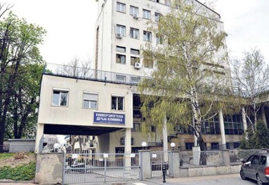 Pas rasporio djetetu stomak