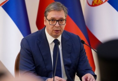 VUČIĆ: Neka Helez dokaže da sam pucao sa brda kod Sarajeva ili podnese ostavku