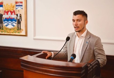 Kresojević: Pet dokaza da SNSD opstruiše izgradnju centralnog spomenika