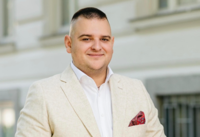 Bilbija: Pozivam sve Srbe u Austriji sa pravom glasa da se registruju i pomognu opstanku Srpske