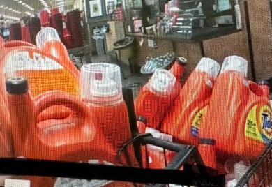 Osumnjičeni za ubistvo probao ukrasti kolica pun deterdženta