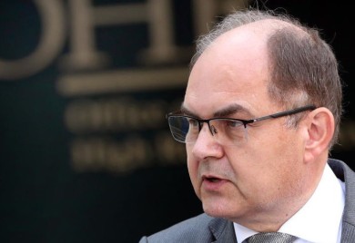 Šmit: Ne kritikujem Dodika, već njegove odluke