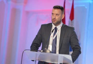„Način na koji se Banjaluka vodi je AMATERSKI“ Grmuša otkrio ko su tajkuni koji upravljaju najvećim gradom Srpske i šta traži od rukovodstva PDP