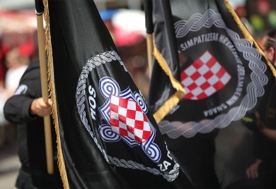 Crnokošuljaši slavili dan NDH uz povike "Za dom spremni"
