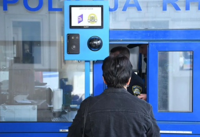 Danas počinje puna primjena EES sistema: nema više pečata u pasošu, sve ide digitalno