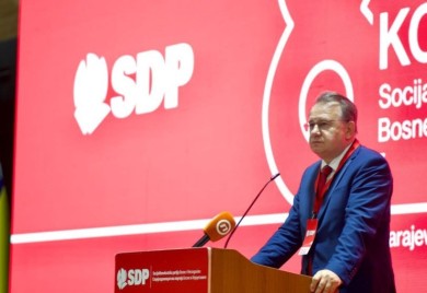 Nermin Nikšić ostaje predsjednik SDP-a do okončanja lokalnih izbora 2024. godine