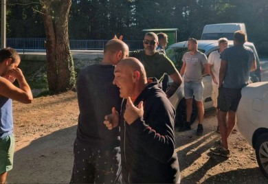 Nastavljen protest građana na izvoru rijeke Une