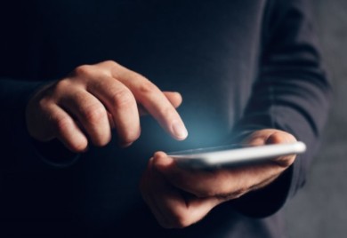Evo kako možete da prepoznate da li vam prisluškuju telefon