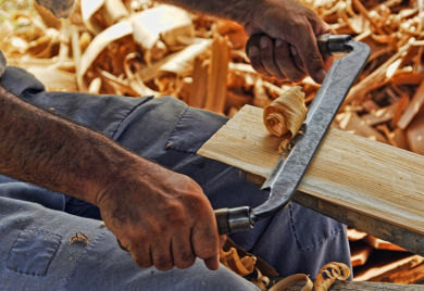 Najveća potražnja za keramičarima i kovačima: Zanatlije zarade ljekarku platu