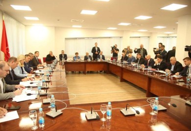 U toku sastanak vladajuće koalicije u Banjaluci