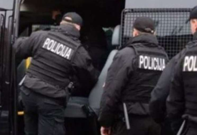 Uhapšena dva carinika i radnik "Zetatrans" kompanije