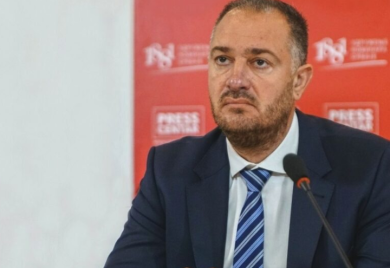 KOSTIĆ: Srbija mora hitno da reaguje zbog odnosa prema Karadžiću