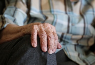 Smanjeno očekivano trajanje života: Prosječna starost umrlih u Srpskoj 74,8 godina