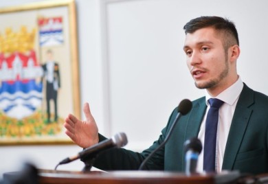 KRESOJEVIĆ: Fond PIO odbija saradnju, opstruišu isplatu jednokratne pomoći penzionerima