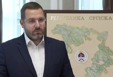 Kovačević: Da li je moguće da je i Izetbegoviću i Marfiju draži arhanđel Mihailo od arhiđakona Stefana?