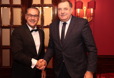 Dodik se sastao sa Štraheom